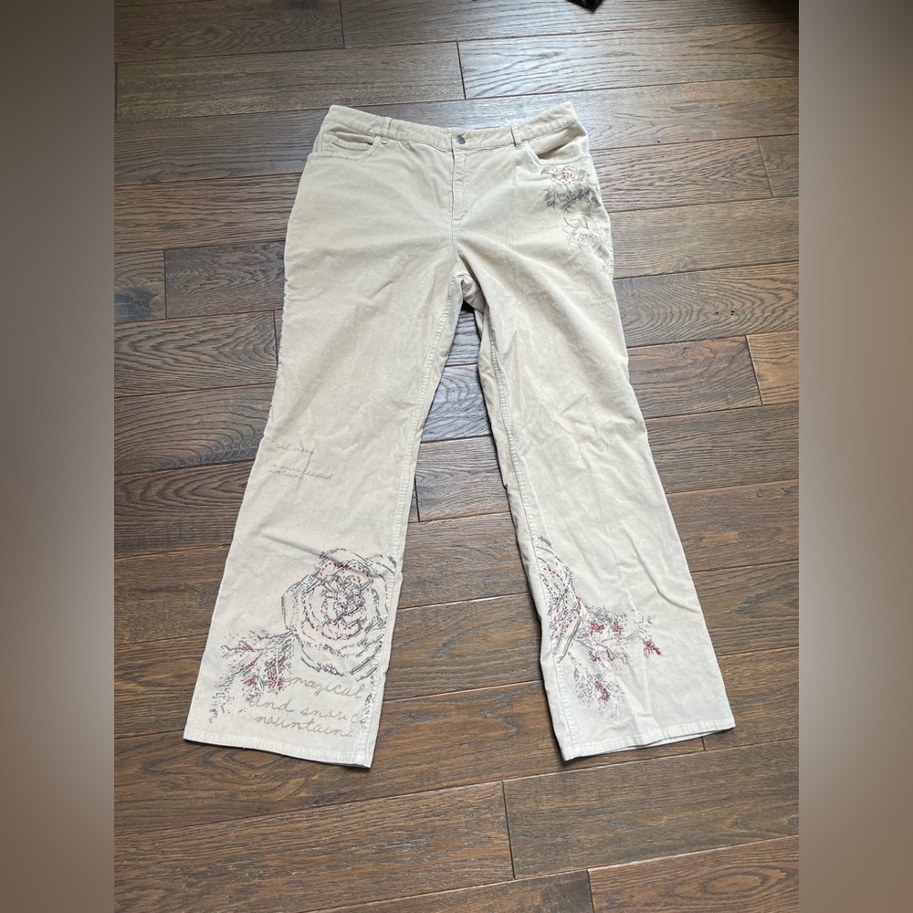 Vintage type 2000s 90s corduroy pants!